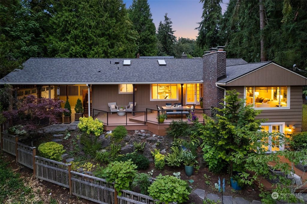 Photo of 15706 25th Avenue SW, Burien, WA 98166 (MLS # 2276821)