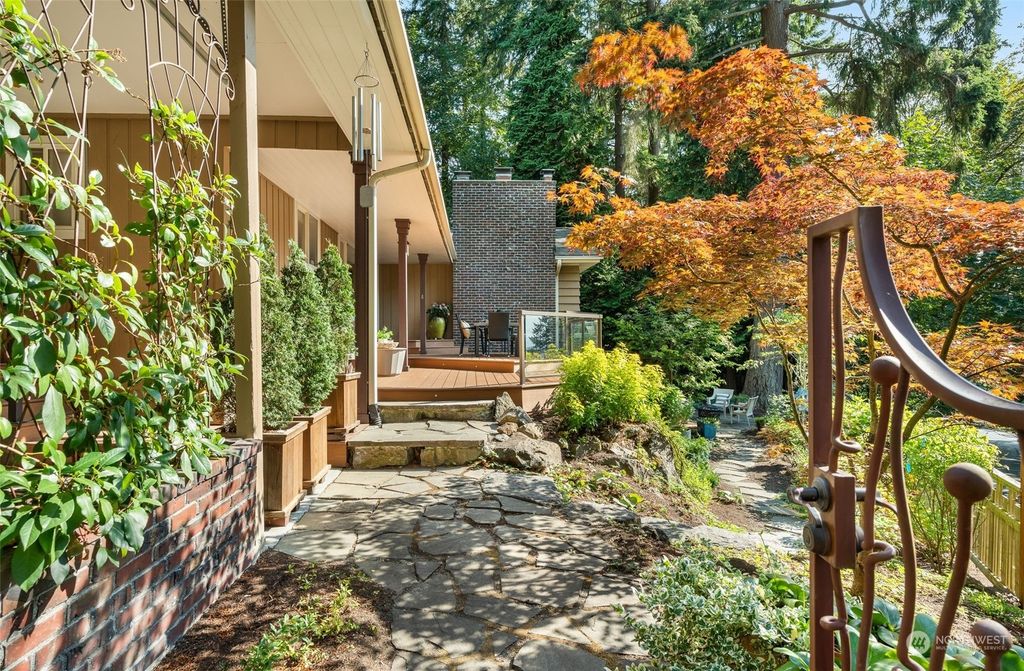 Photo of 15706 25th Avenue SW, Burien, WA 98166 (MLS # 2276821)