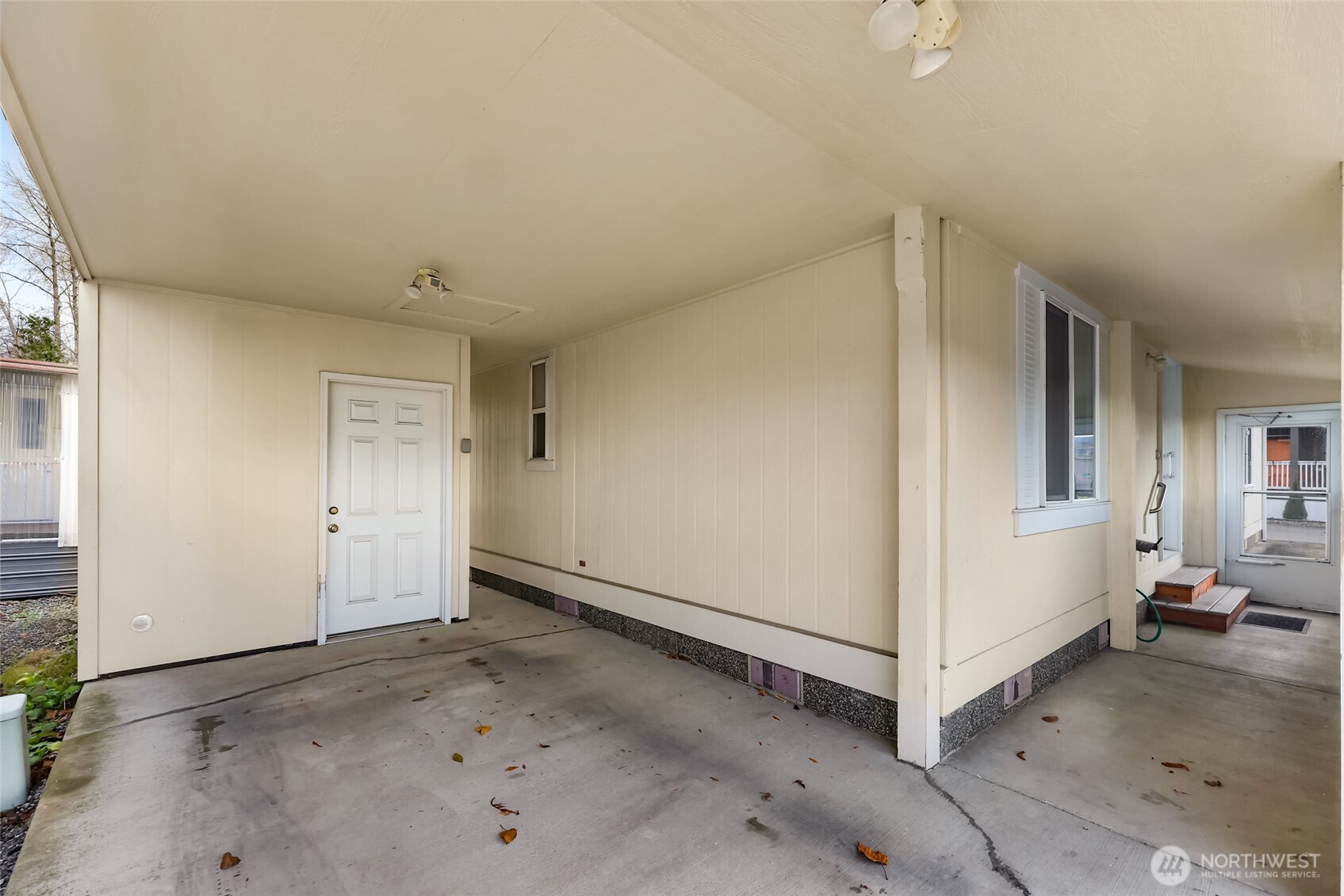 1200 Lincoln Street SW 120