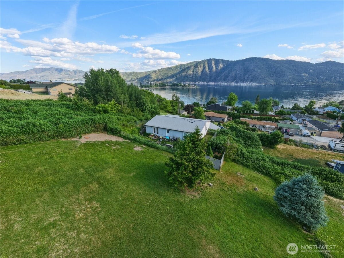 241 Lakeshore Drive