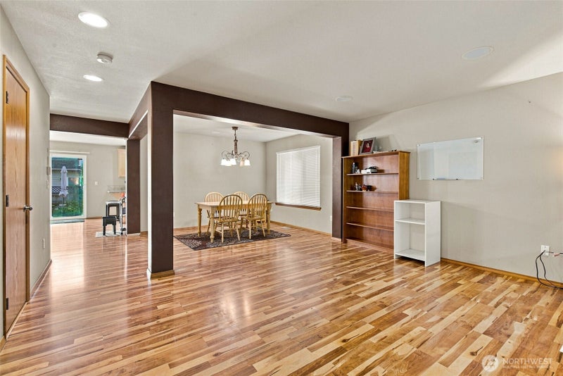 7024 Axis Street SE
