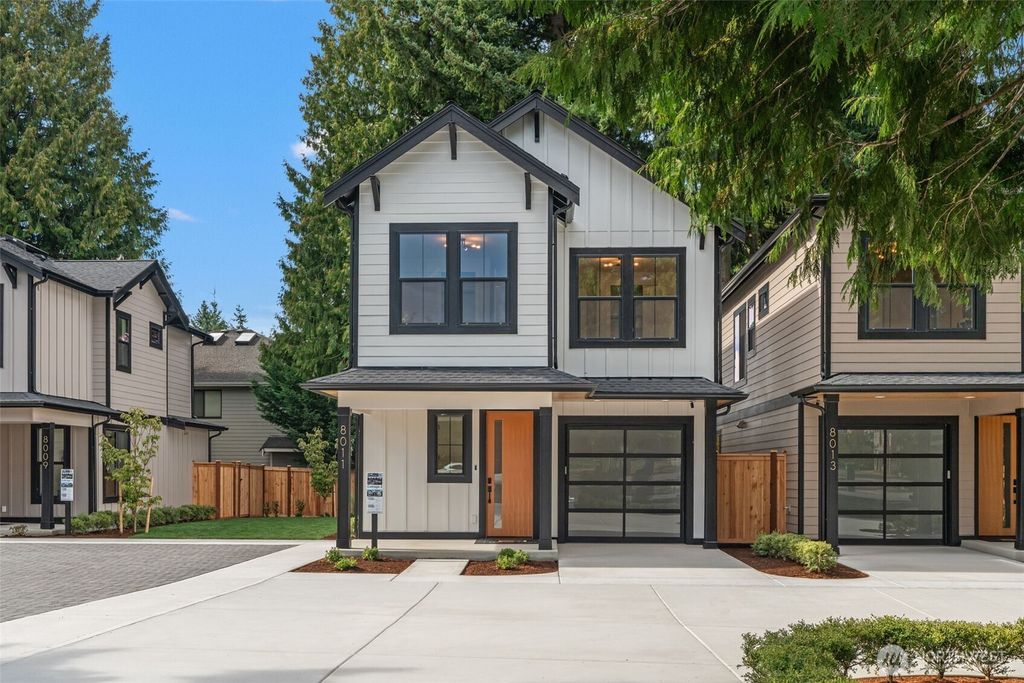 Photo of 8011 131st Place NE, Kirkland, WA 98033 (MLS # 2454463)