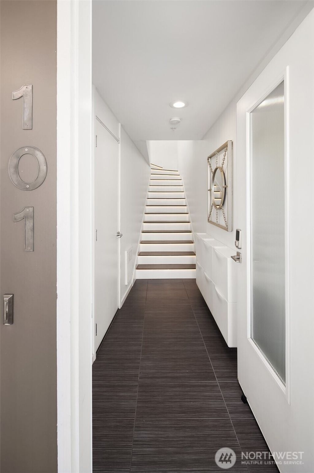 Photo of 15180 NE 81st Way #101, Redmond, WA 98052 (MLS # 2361943)