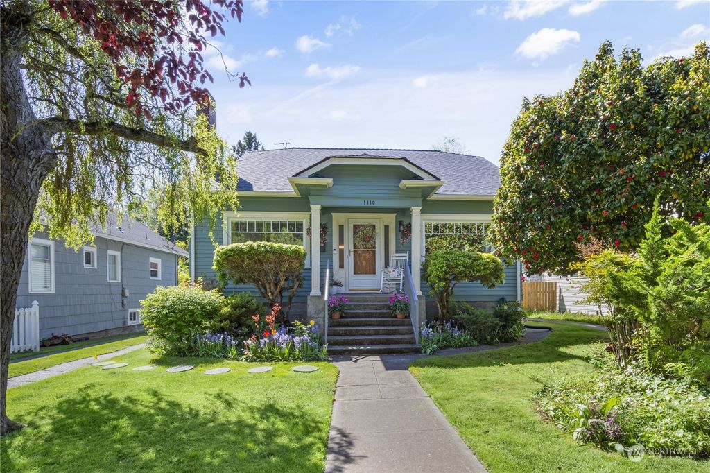 Photo of 1110 Hoyt Avenue, Everett, WA 98201 (MLS # 2058571)