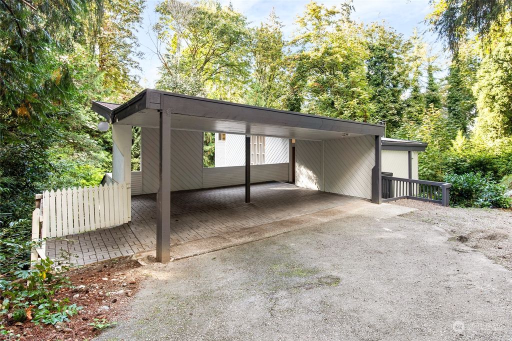 Photo of 4519 Lake Heights Street, Bellevue, WA 98006 (MLS # 2297575)