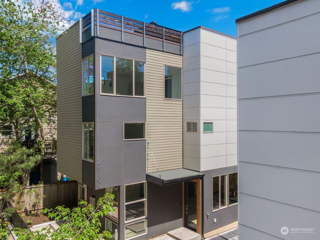 Photo of 2810 SW Genesee Street #C, Seattle, WA 98126 (MLS # 2075309)