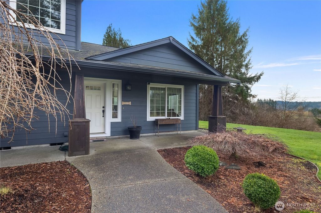 Photo of 6 N Clear View Drive, Montesano, WA 98563 (MLS # 2472850)