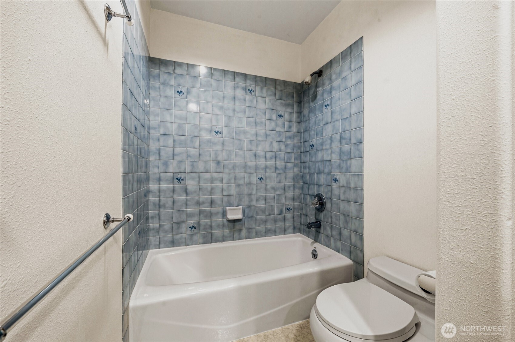 Edmonds, Washington, 98026, United States, 4 Bedrooms Bedrooms, ,3 BathroomsBathrooms,Residential,Active,2034028