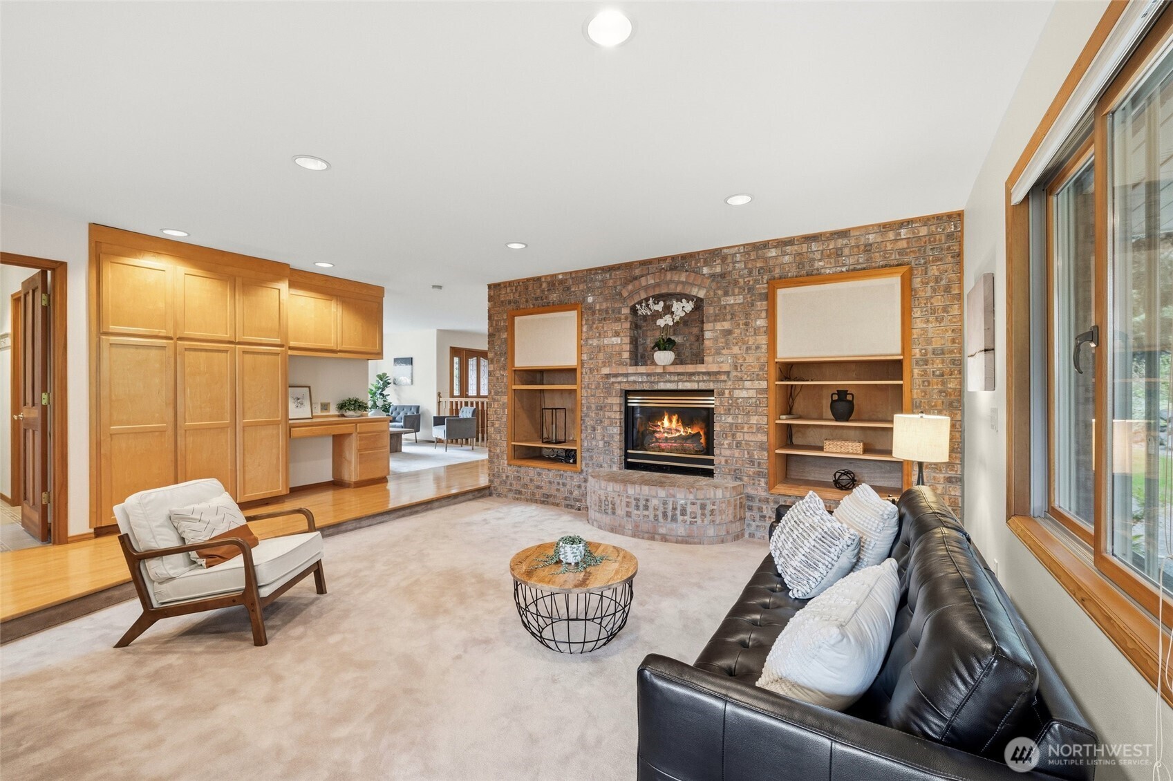 Edmonds, Washington, 98026, United States, 4 Bedrooms Bedrooms, ,3 BathroomsBathrooms,Residential,Active,2034028
