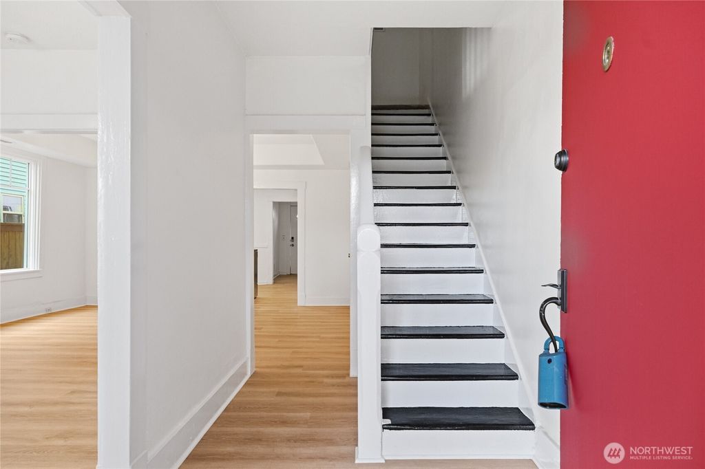 Photo of 618 S Oakes Street, Tacoma, WA 98405 (MLS # 2481483)