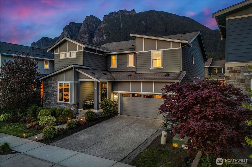 Photo of 386 Zemp Way NE, North Bend, WA 98045 (MLS # 2498522)