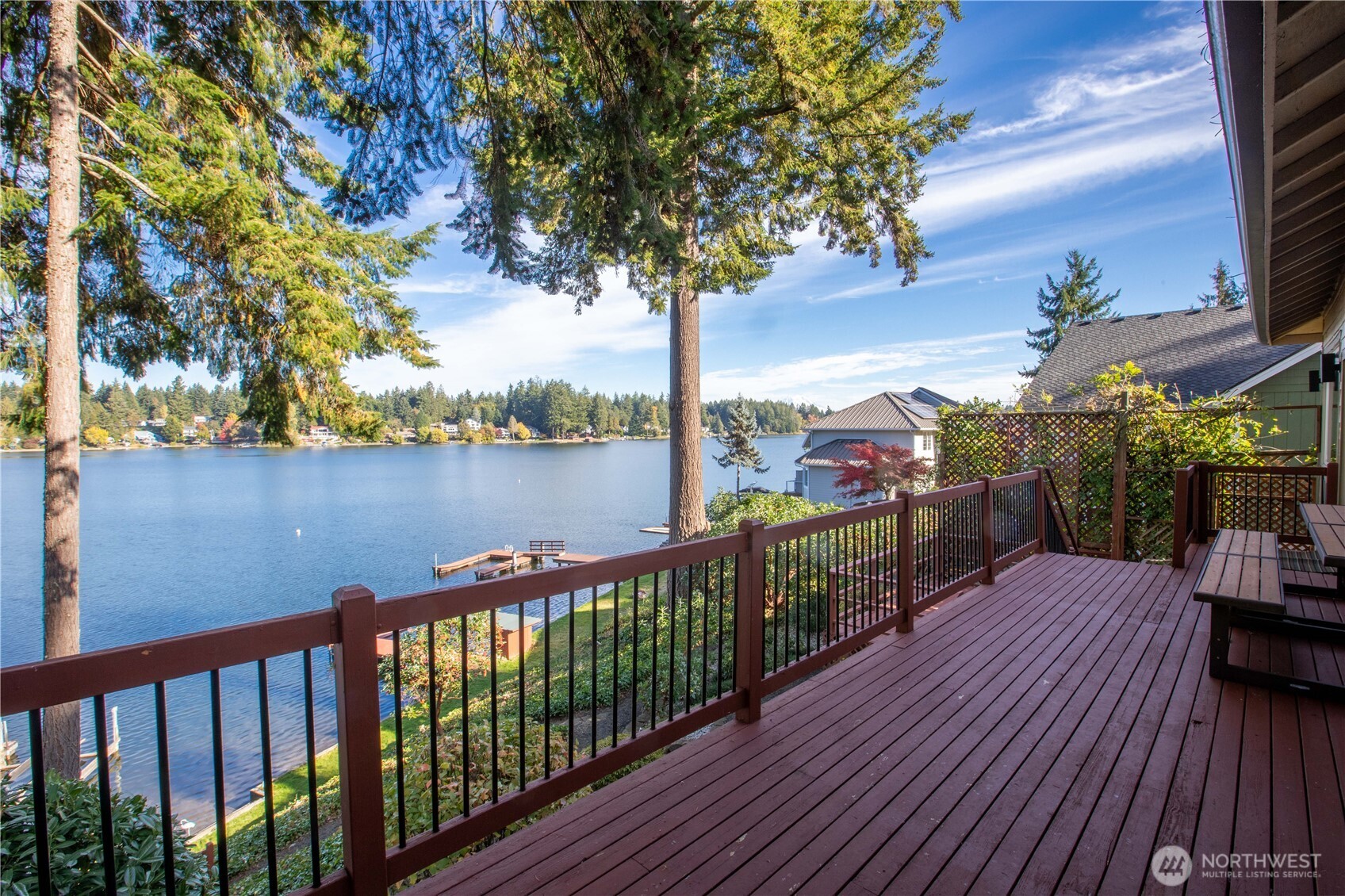 3810 Long Lake Loop SE