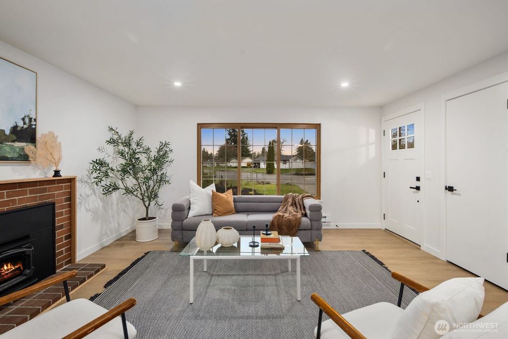 Photo of 5728 91st Street NE, Marysville, WA 98270 (MLS # 2494989)