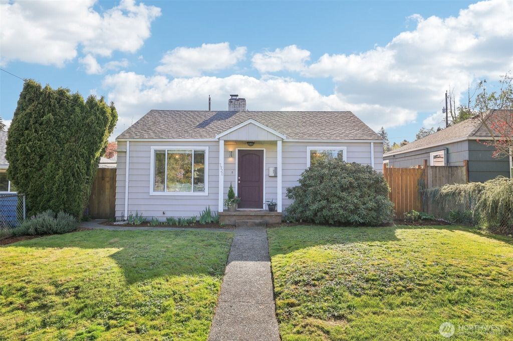Photo of 7920 17th Avenue SW, Seattle, WA 98106 (MLS # 2361795)