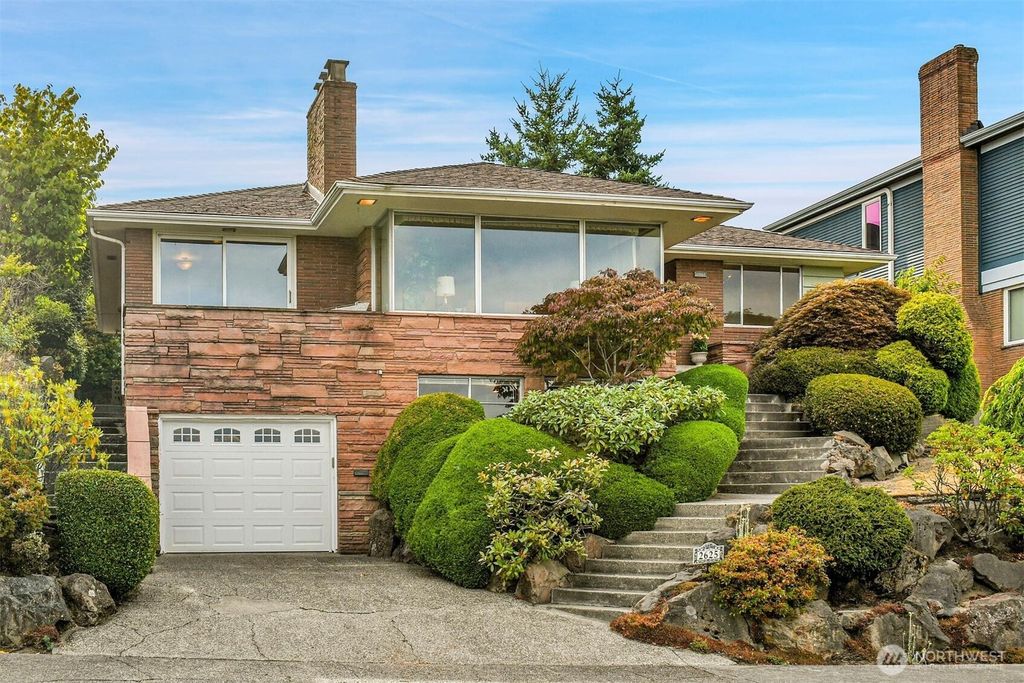 Photo of 2625 38th Avenue W, Seattle, WA 98199 (MLS # 2414593)
