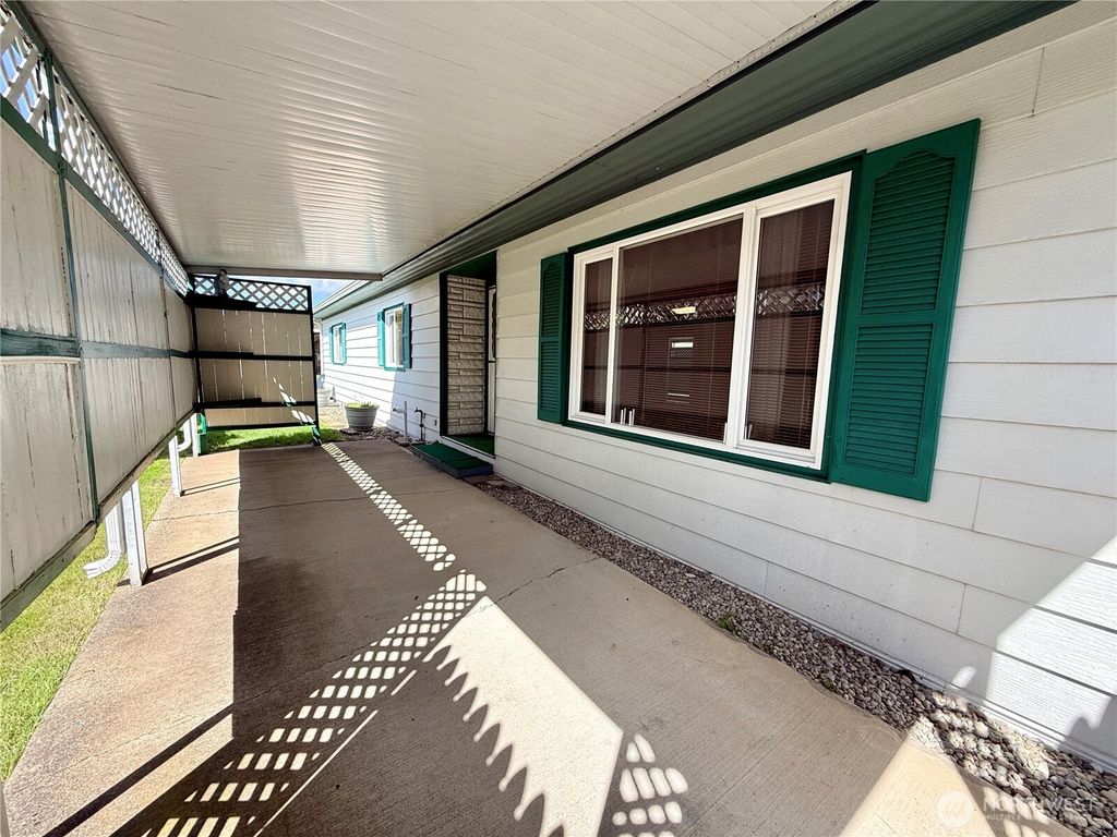 Photo of 2204 Alonda Lane NE, Olympia, WA 98516 (MLS # 2508644)