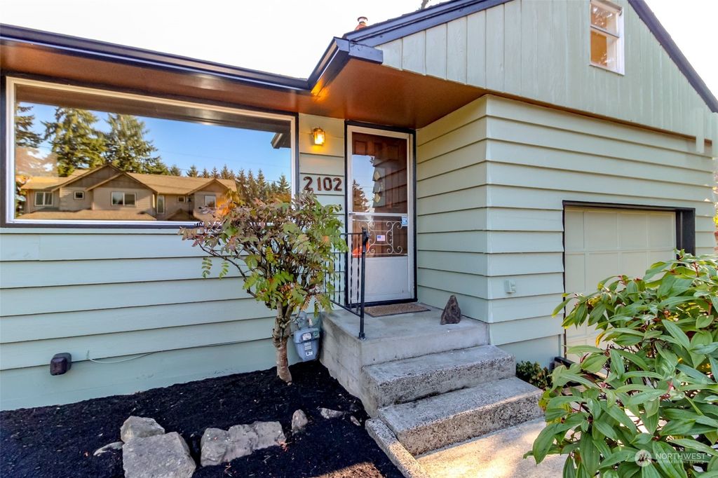 Photo of 2102 13th Avenue, Milton, WA 98354 (MLS # 2177370)