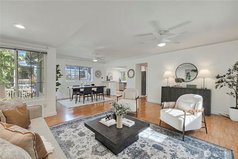 4715 S Orcas Street Seattle WA 98118