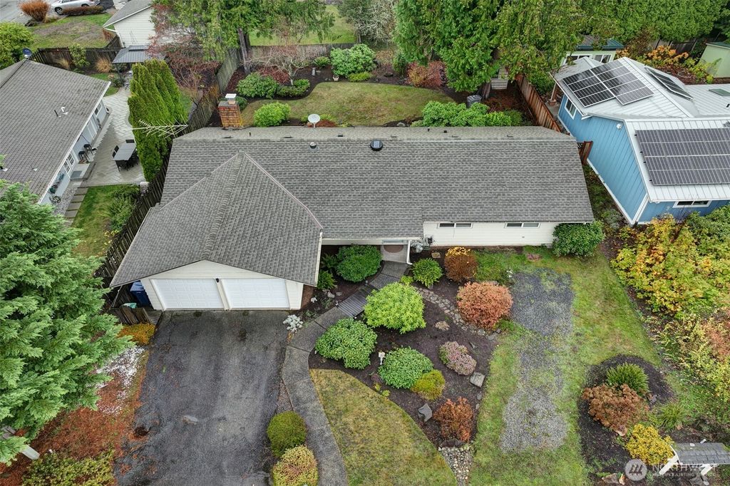 Photo of 8810 NE 138th Street, Kirkland, WA 98034 (MLS # 2456088)