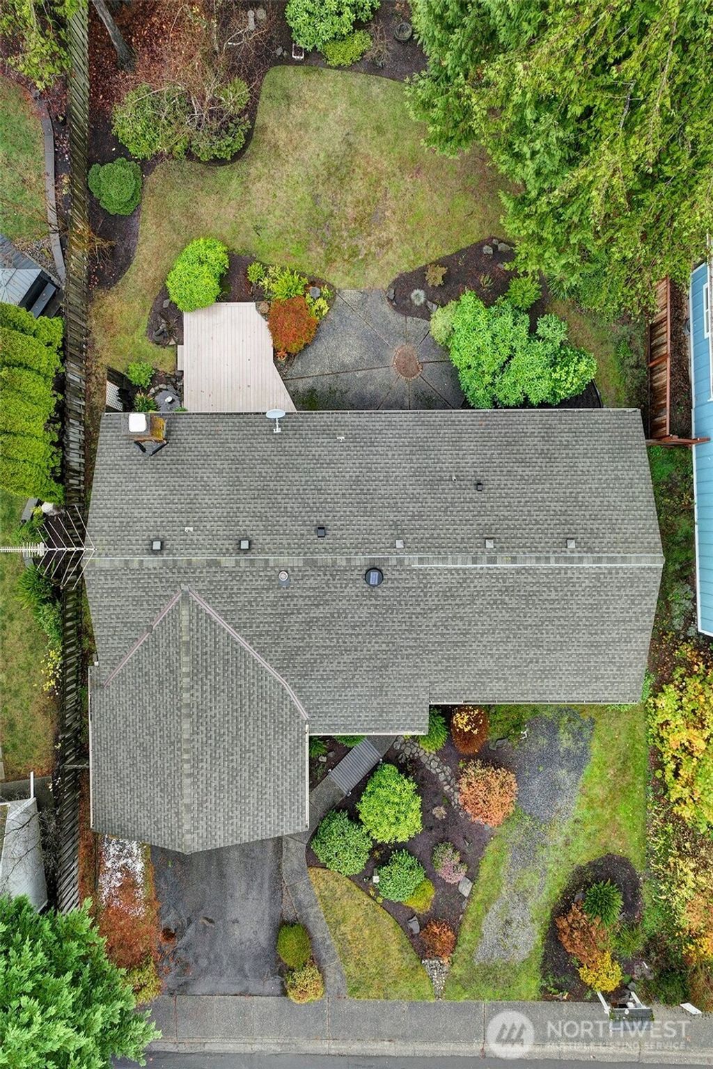 Photo of 8810 NE 138th Street, Kirkland, WA 98034 (MLS # 2456088)