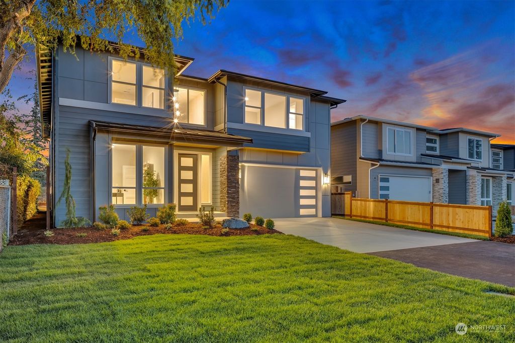 Photo of 425 Rockefeller Avenue, Everett, WA 98201 (MLS # 2023690)