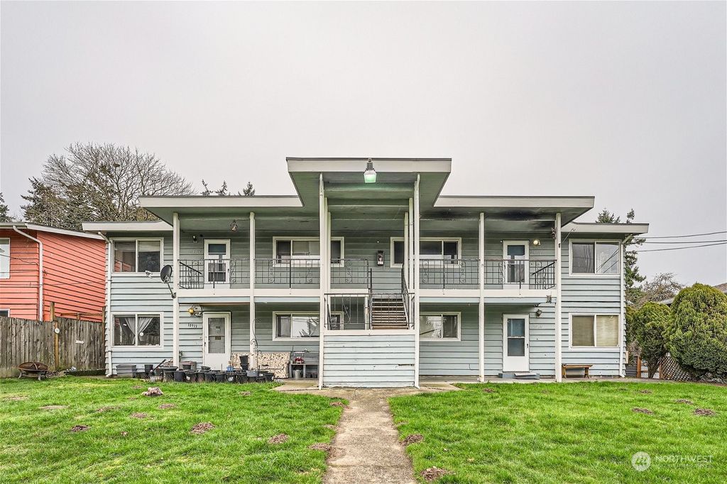 Photo of 18909 47th Avenue S, SeaTac, WA 98188 (MLS # 2197730)