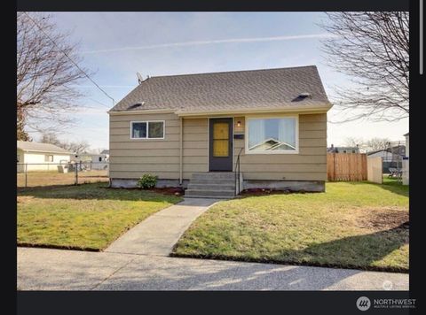 Photo of 7223 S Lawrence Street, Tacoma, WA 98409 (MLS # 2490703)