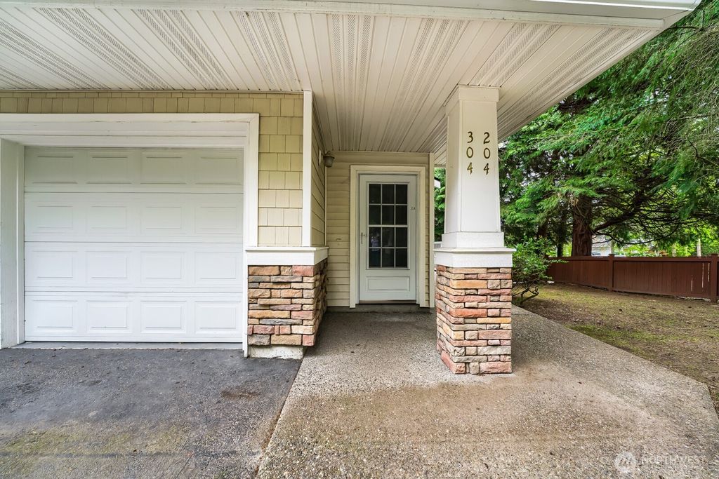Photo of 22122 41st Avenue S #304, Kent, WA 98032 (MLS # 2515734)
