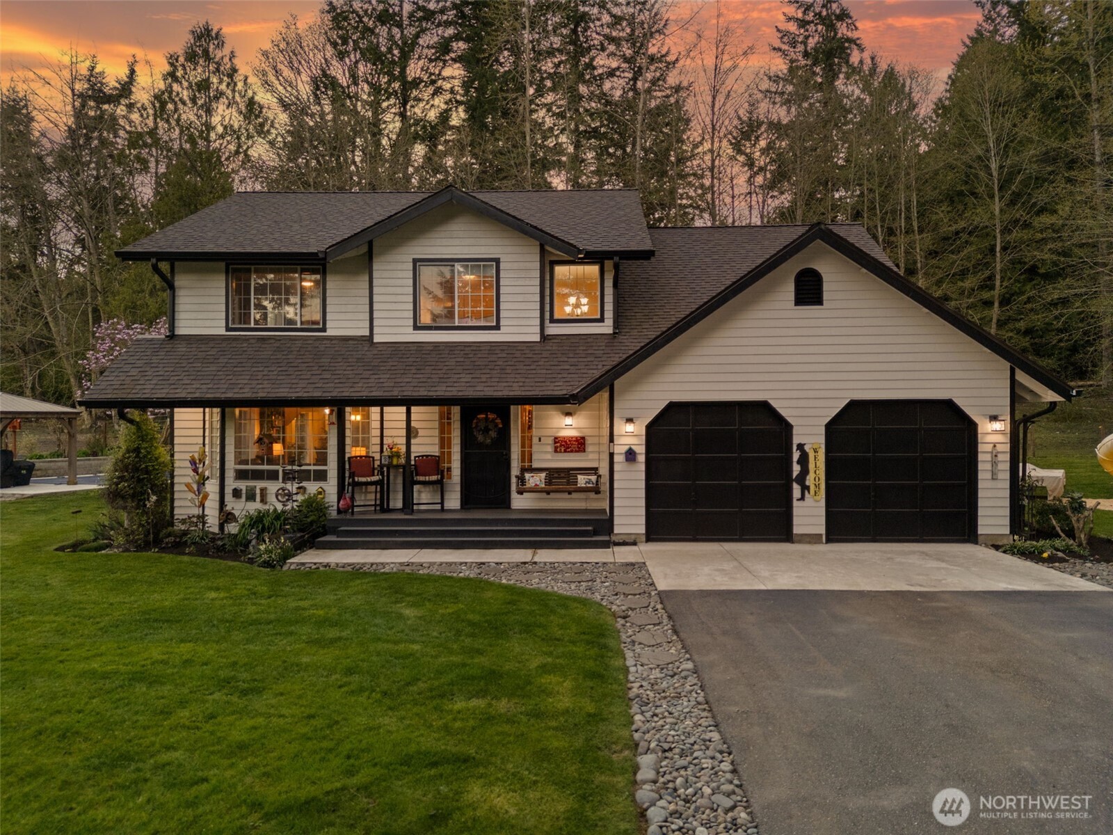 3594 Salmonberry Drive SE