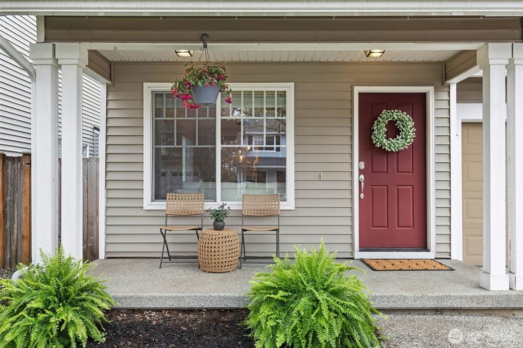 Photo of 15013 49th Drive SE, Everett, WA 98208 (MLS # 2506730)