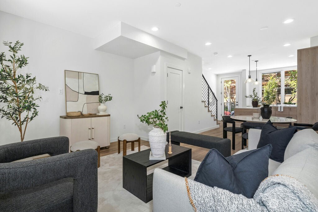 118 2nd Street S