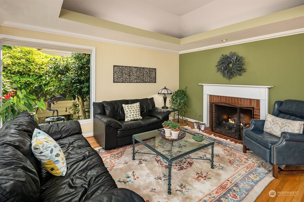 Photo of 7215 27th Avenue NE, Seattle, WA 98115 (MLS # 2138391)