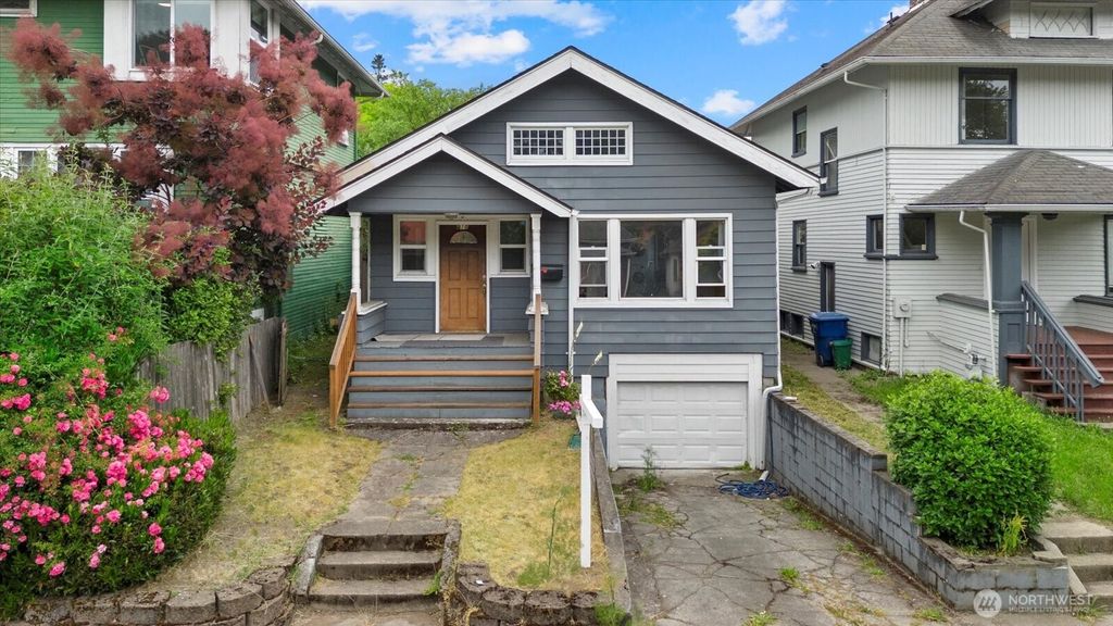Photo of 918 23rd Avenue, Seattle, WA 98122 (MLS # 2390937)