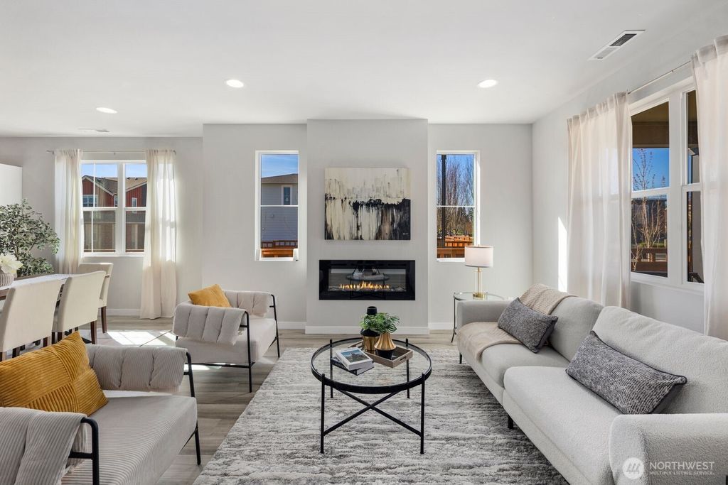 Photo of 9836 6th Avenue SW, Seattle, WA 98106 (MLS # 2504019)