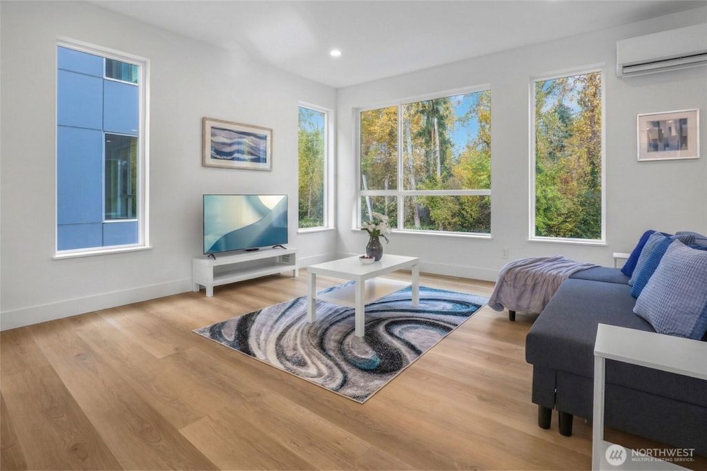 Photo of 10628 E Riverside Dr Dr, Bothell, WA 98011 (MLS # 2500613)