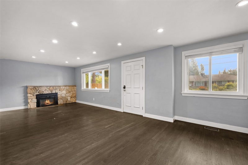 1426 S 120th Street