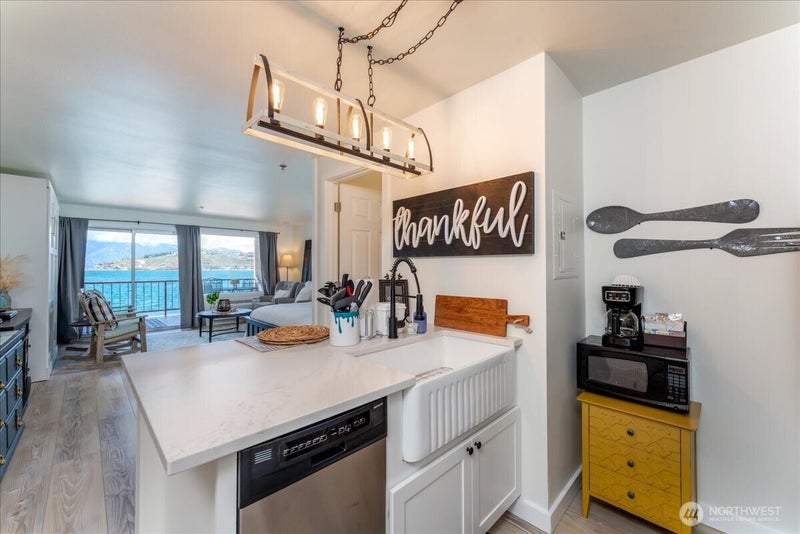 322 W Woodin 301 & 301A Avenue
