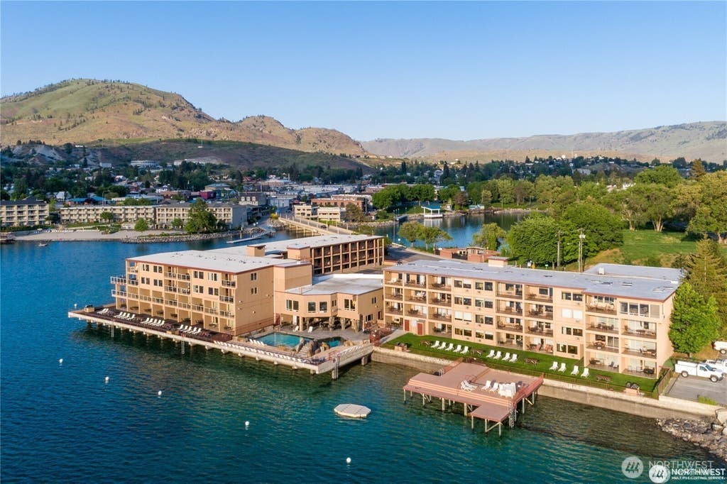Photo of 322 W Woodin 301 &amp; 301A Avenue, Chelan, WA 98816 (MLS # 2550820)