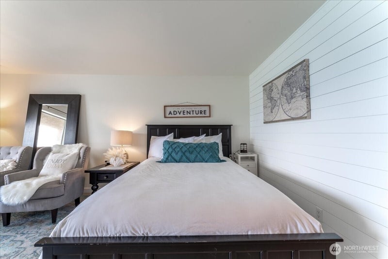 322 W Woodin 301 & 301A Avenue