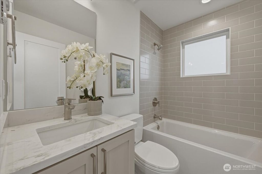 Photo of 7320 11th Avenue NE #B, Seattle, WA 98115 (MLS # 2482392)