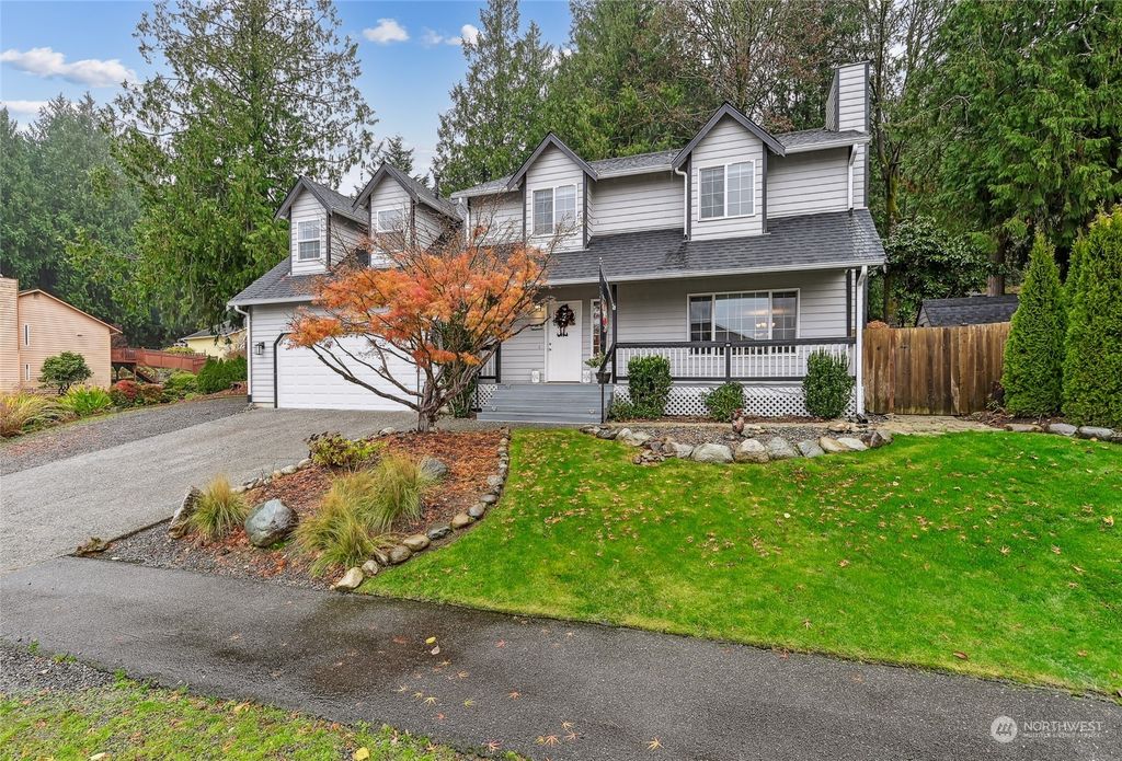 Photo of 11821 28th Street SE, Lake Stevens, WA 98258 (MLS # 2311115)