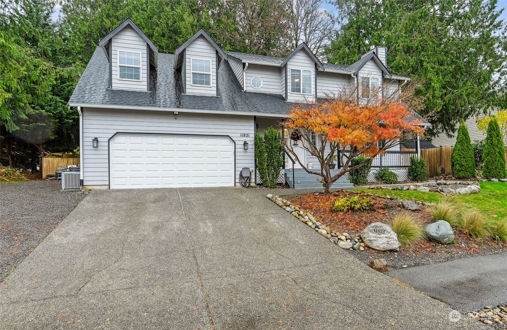 Photo of 11821 28th Street SE, Lake Stevens, WA 98258 (MLS # 2311115)
