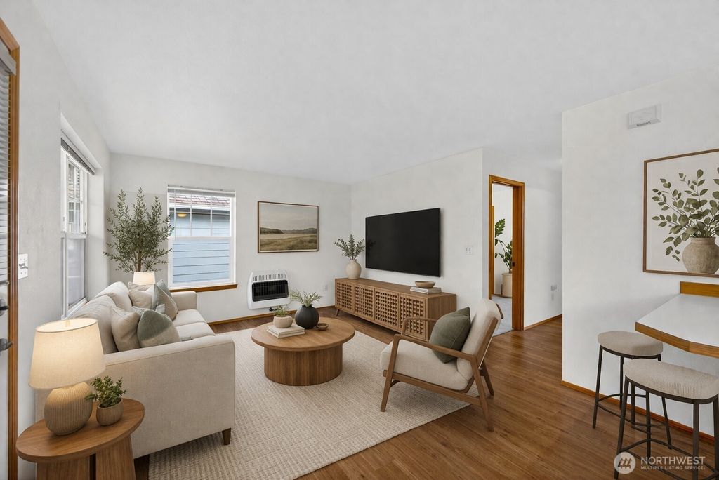 Photo of 161 W Whidbey Avenue #38, Oak Harbor, WA 98277 (MLS # 2502345)