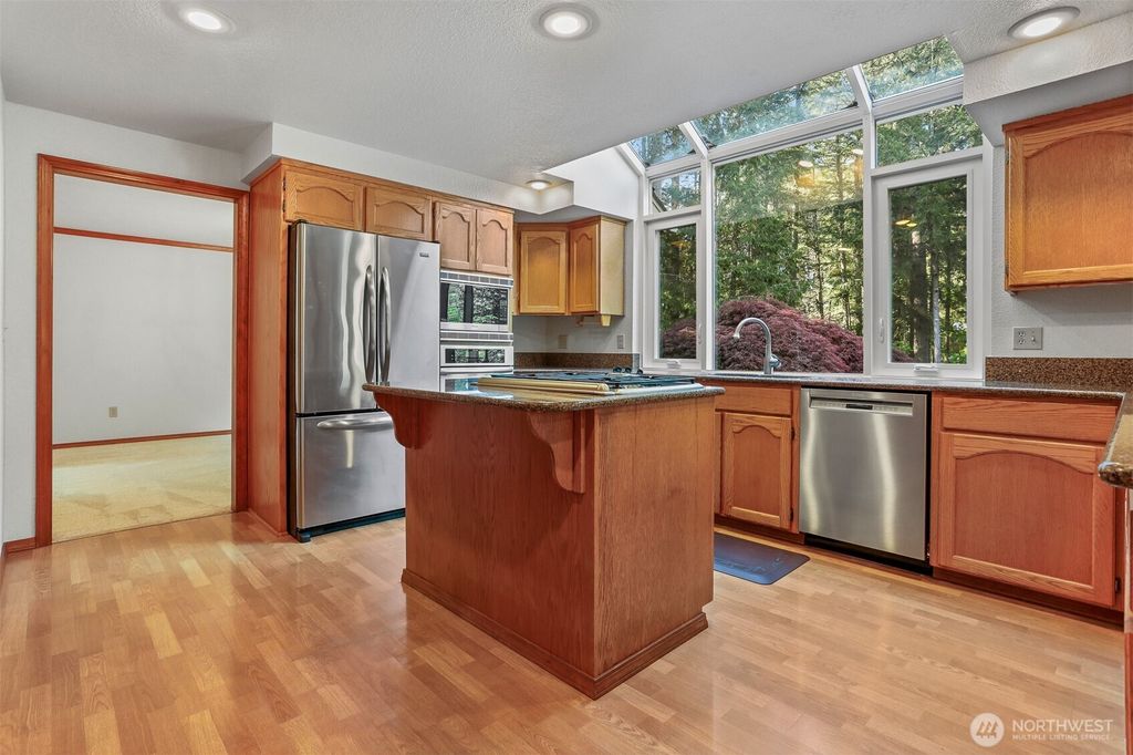Photo of 16830 SE 328th Place, Auburn, WA 98092 (MLS # 2365618)
