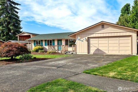 Photo of 3915 Cherrywood Street, Longview, WA 98632 (MLS # 2579471)