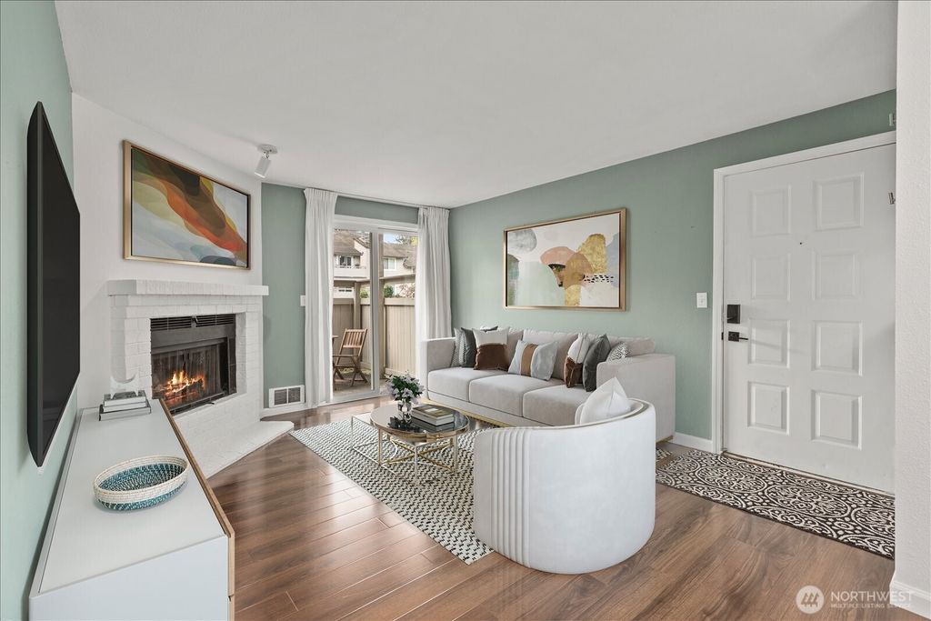 Photo of 14200 NE 171st St St #E104, Woodinville, WA 98072 (MLS # 2506021)