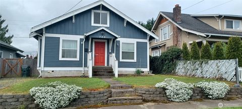 Photo of 725 NW New York Avenue, Chehalis, WA 98532 (MLS # 2510923)