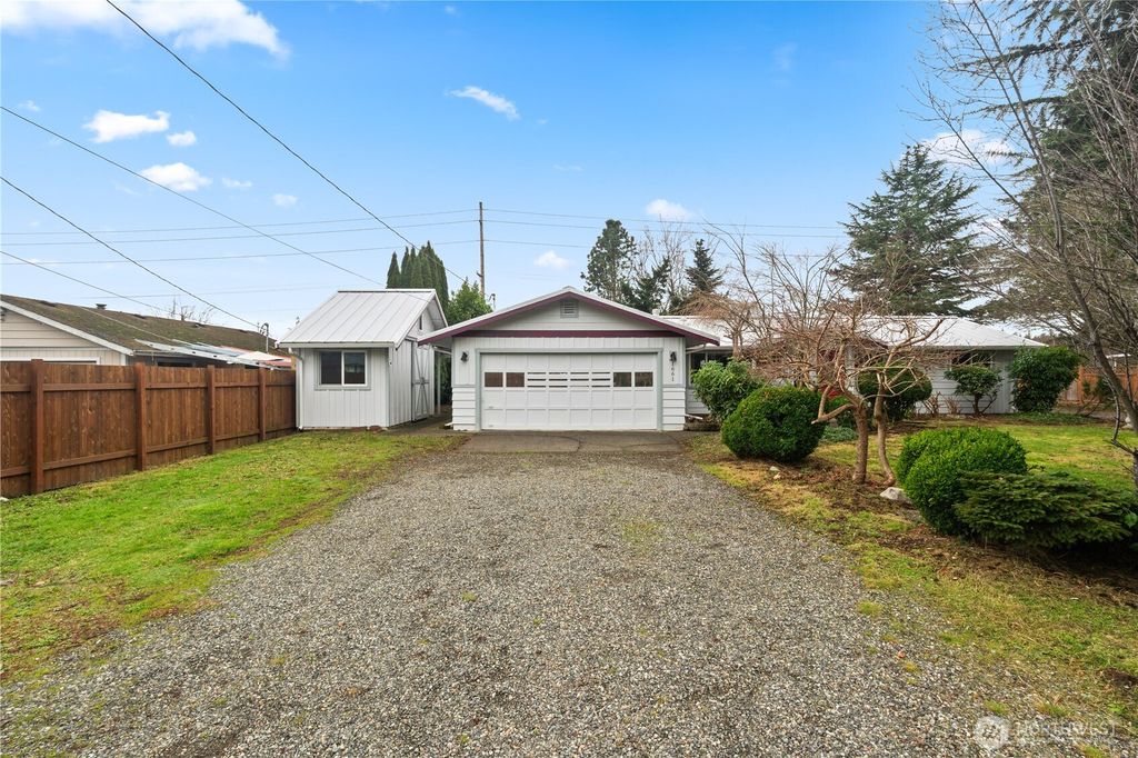 Photo of 1661 Grandview Place, Ferndale, WA 98248 (MLS # 2473039)