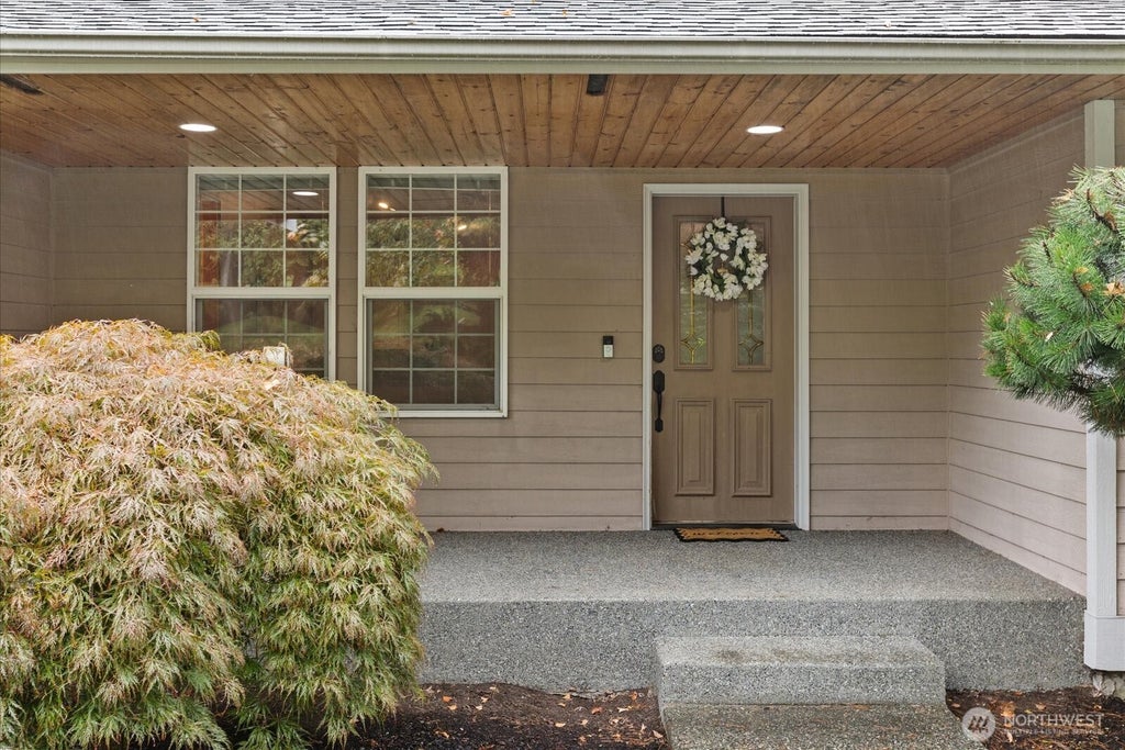 Photo of 2505 Lake Drive, Lake Stevens, WA 98258 (MLS # 2570522)