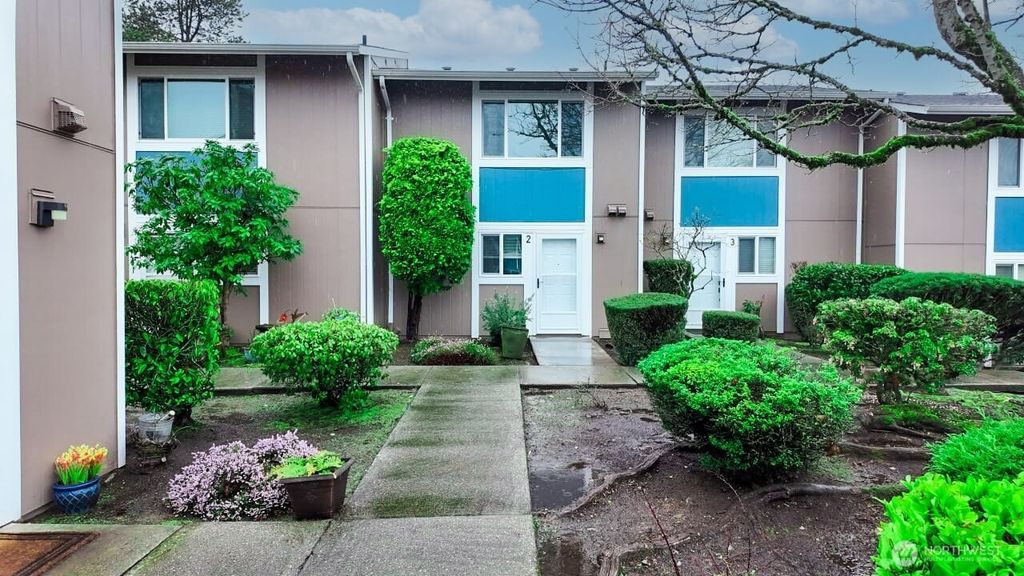 Photo of 10601 SE 252nd Street #O2, Kent, WA 98030 (MLS # 2494595)